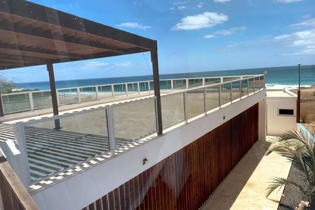 Willa 1Bed Luxury Penthouse With Beach Access , 360 Ocean Views , Delectable Meals Options, Laundry, High Speed Internet Calheta